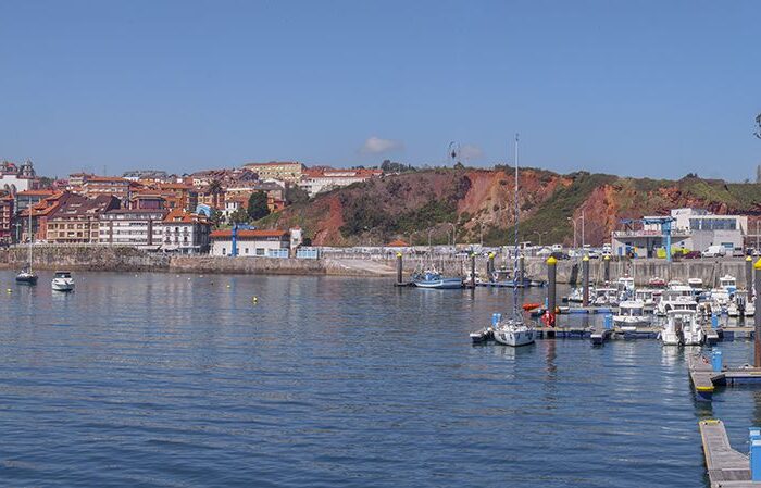 panorámica puerto candas